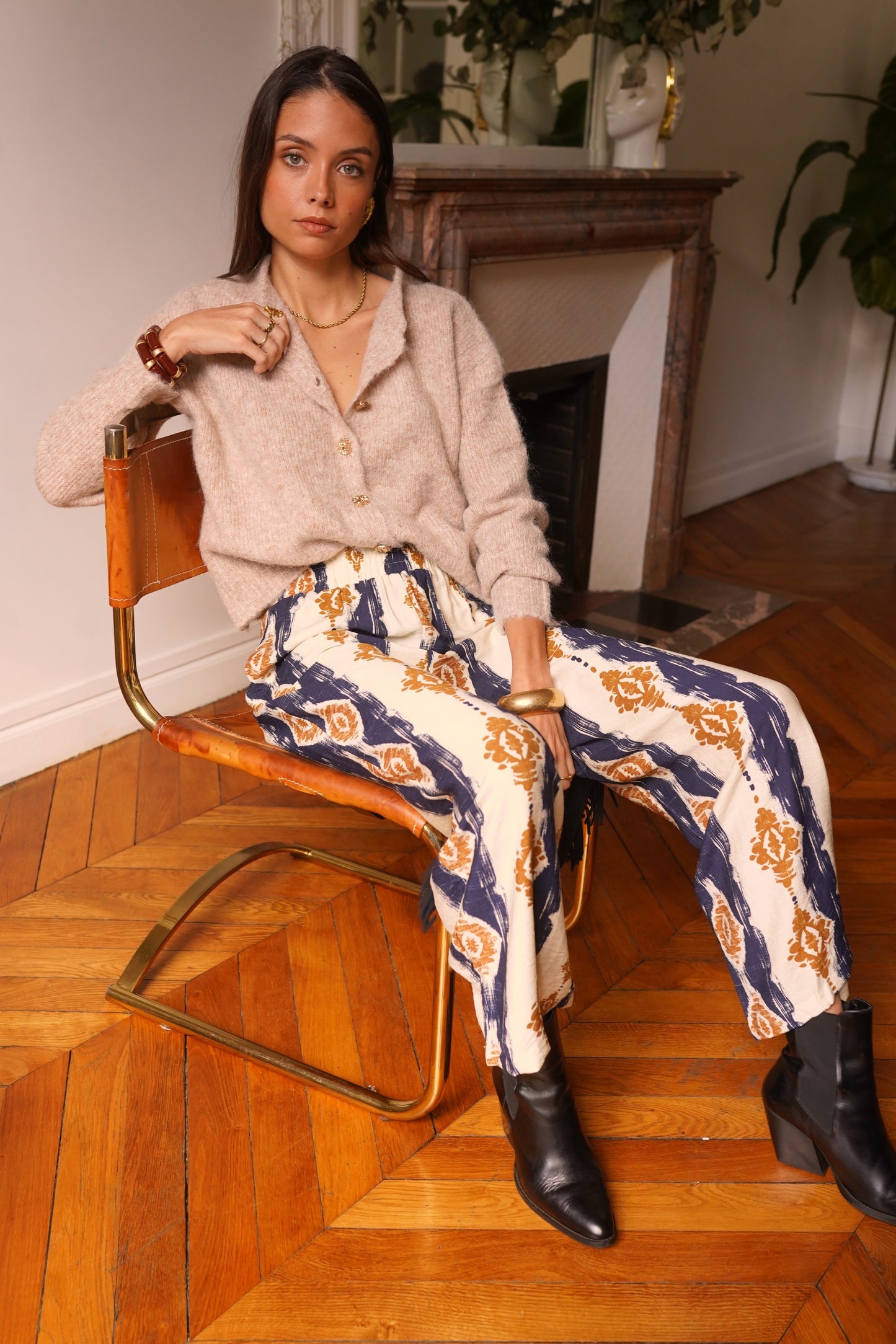Sara taupe cardigan with gold buttons
