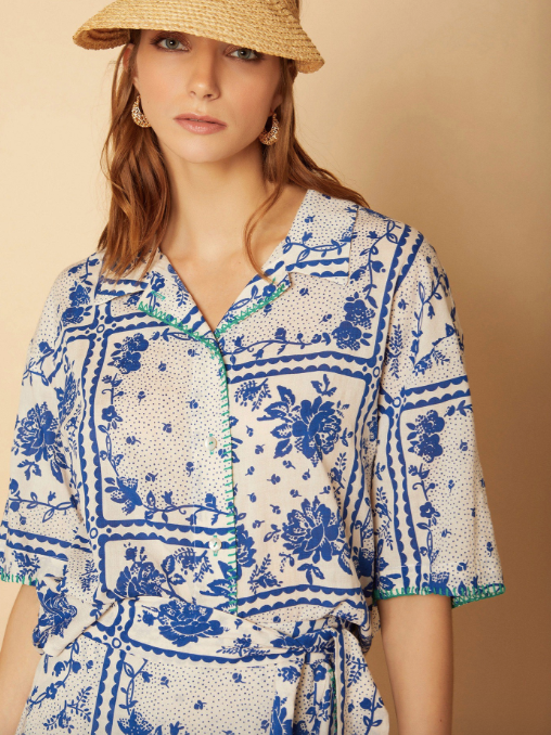 Contrast embroidered shirt