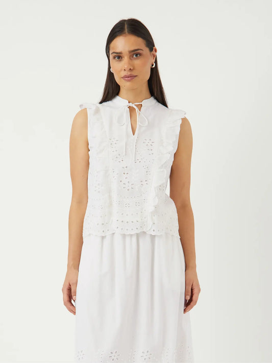 YAS star white sleeveless embroidered blouse