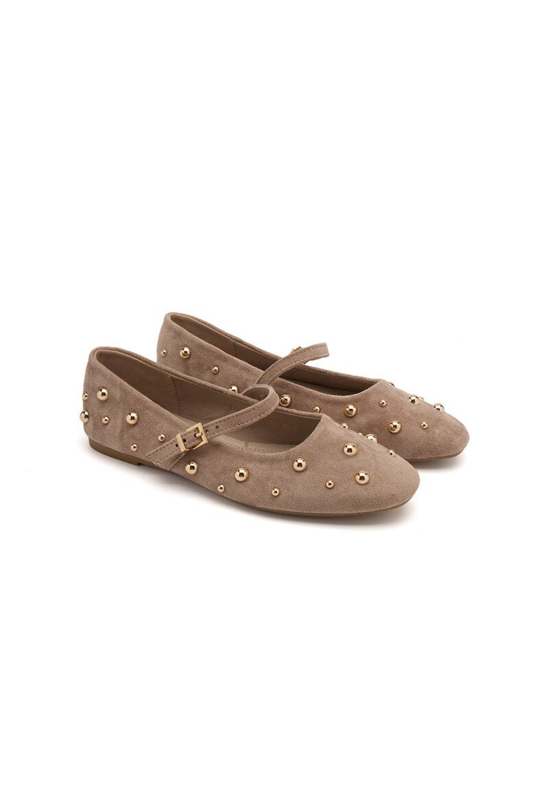 Ava beige gold studded pumps