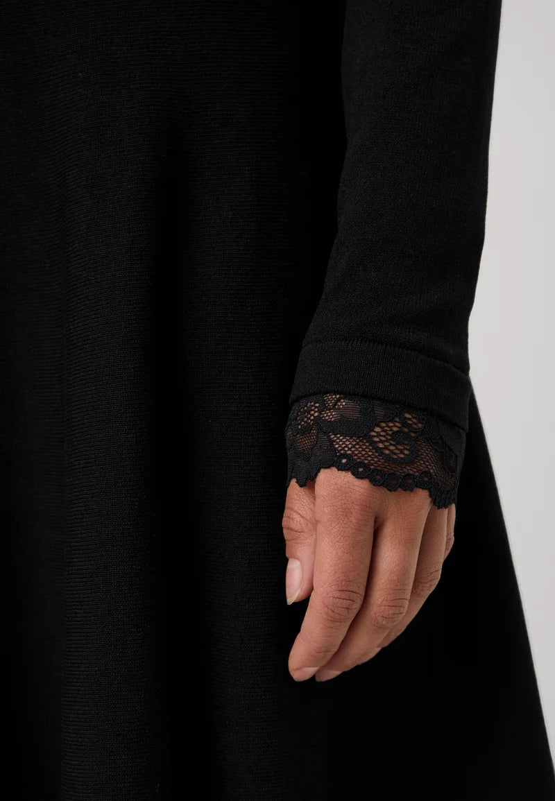 YAS Black knit dress with lace trim