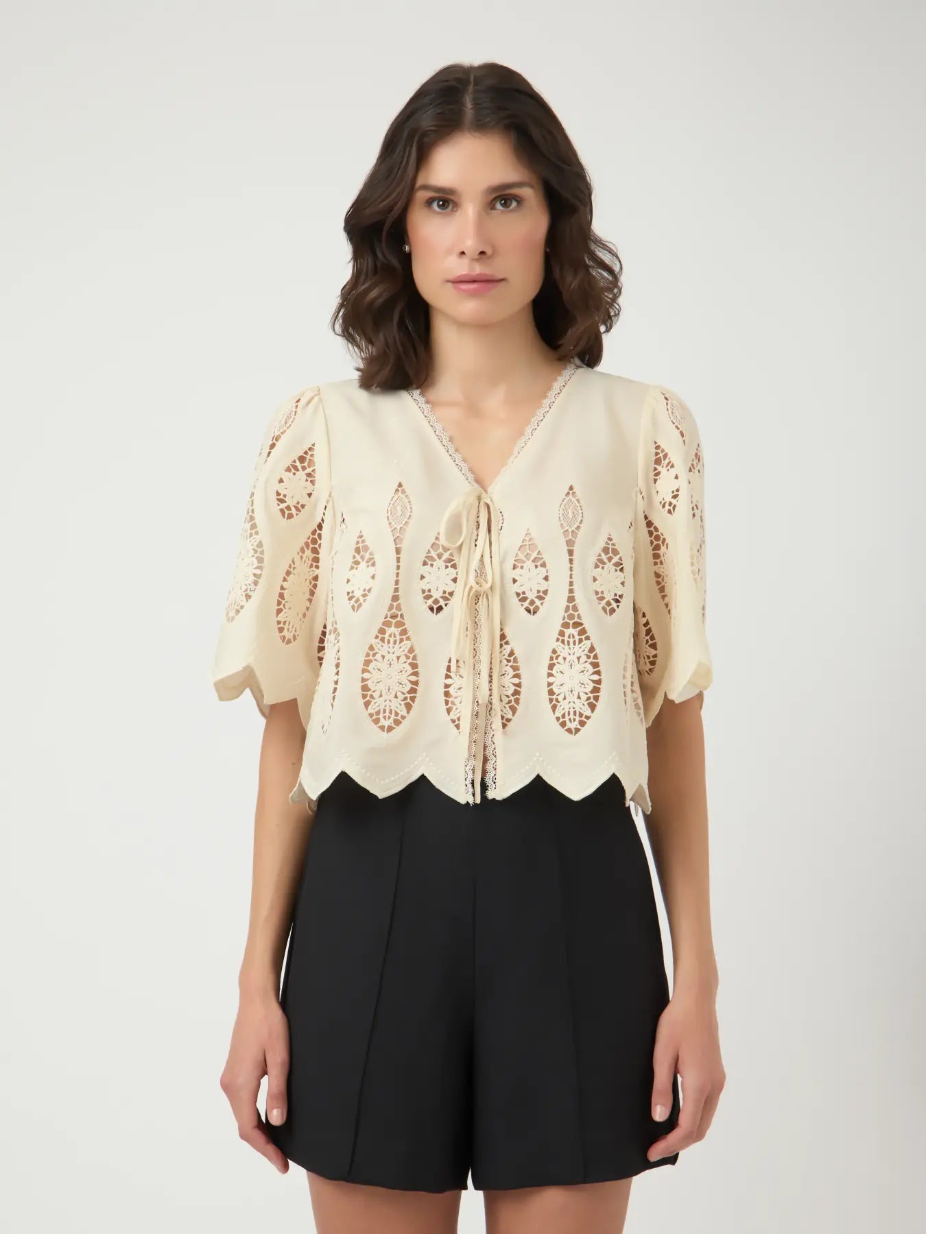 YASBESINA boho beige lace tie blouse