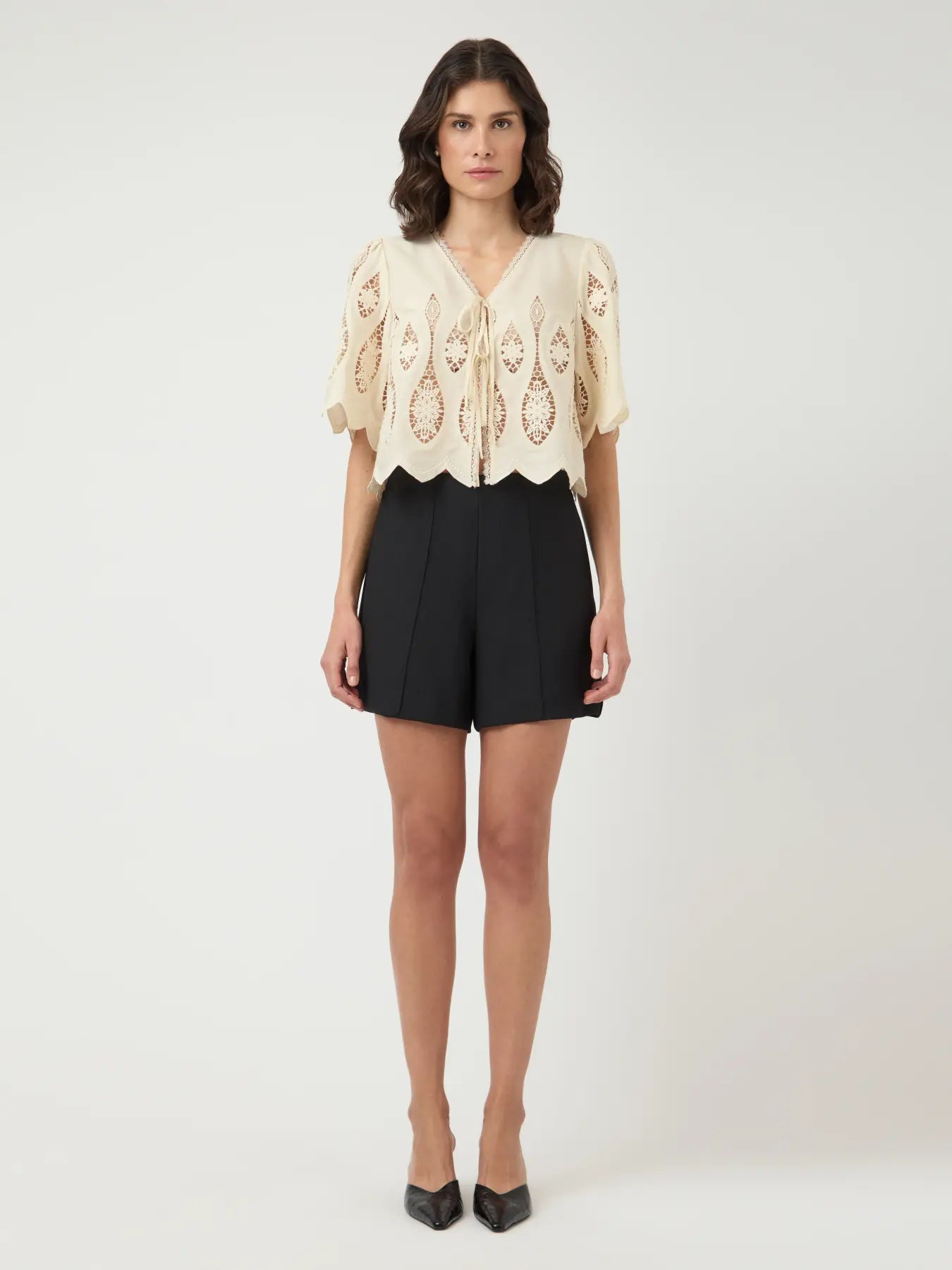 YASBESINA boho beige lace tie blouse