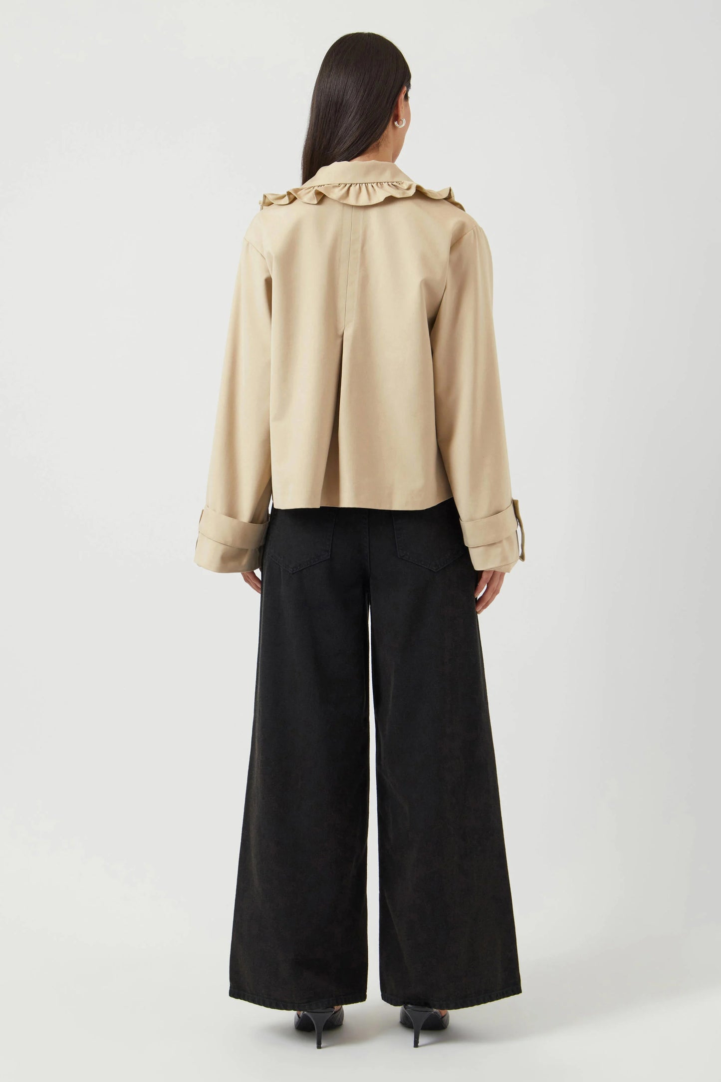 Y.A.S short frill trenchcoat beige