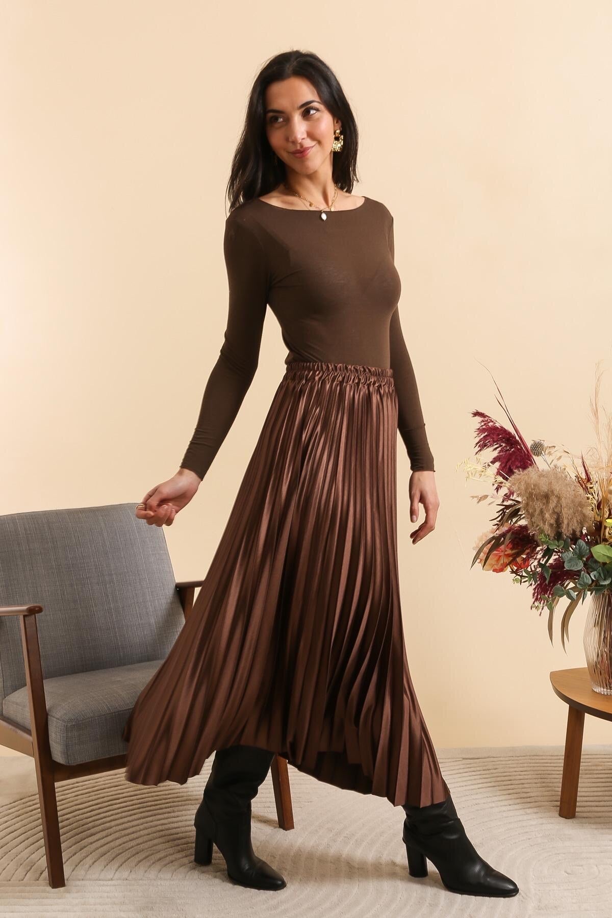 SELENA chocolate brown pleated skirt