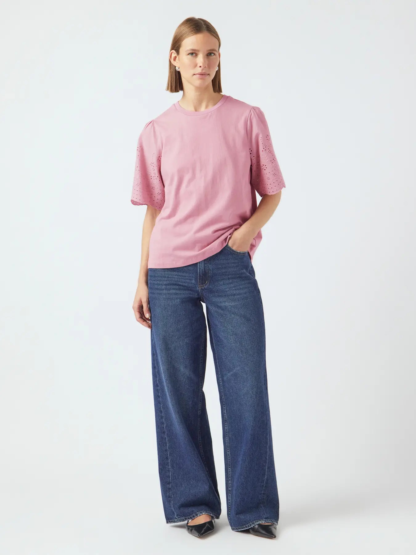 YAS dusty pink tshirt with embroidered sleeves