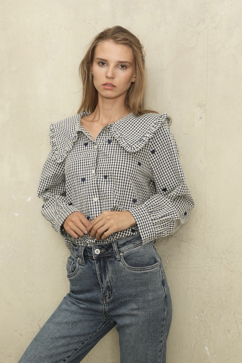 Édith Embroidered heart gingham blouse