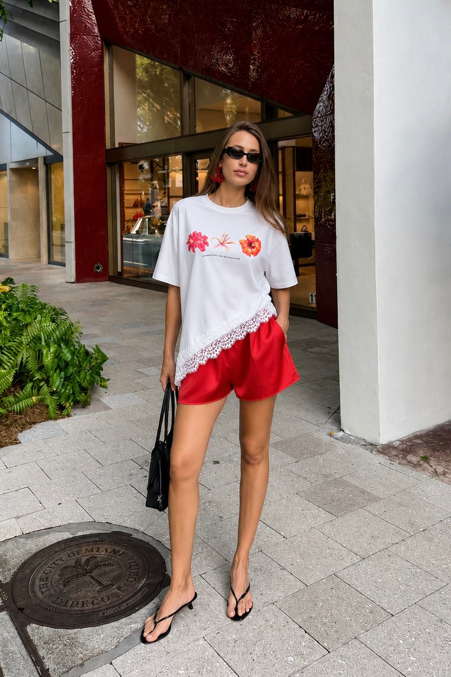 Floral tshirt with lace