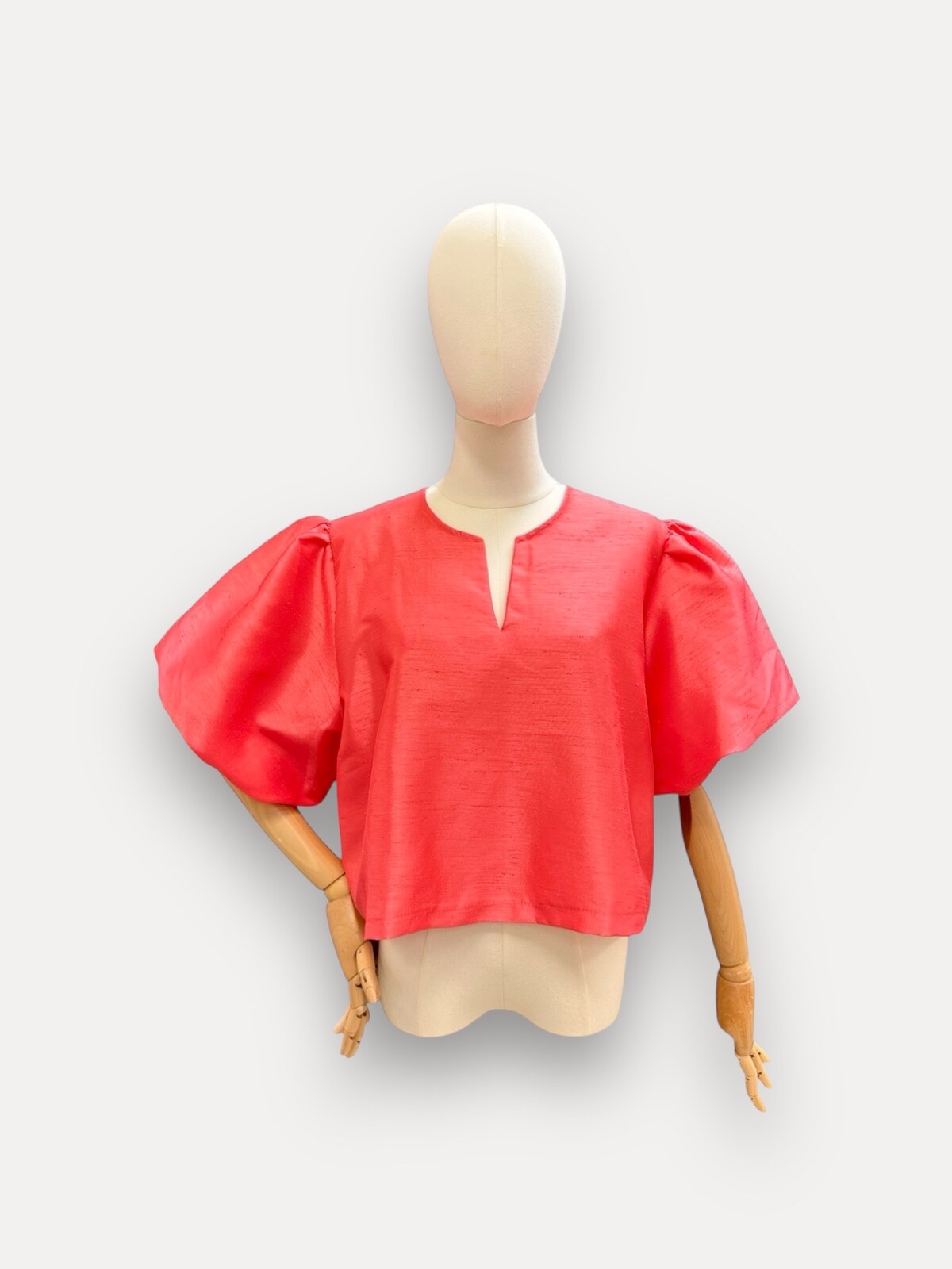 Elenora coral puff sleeve top