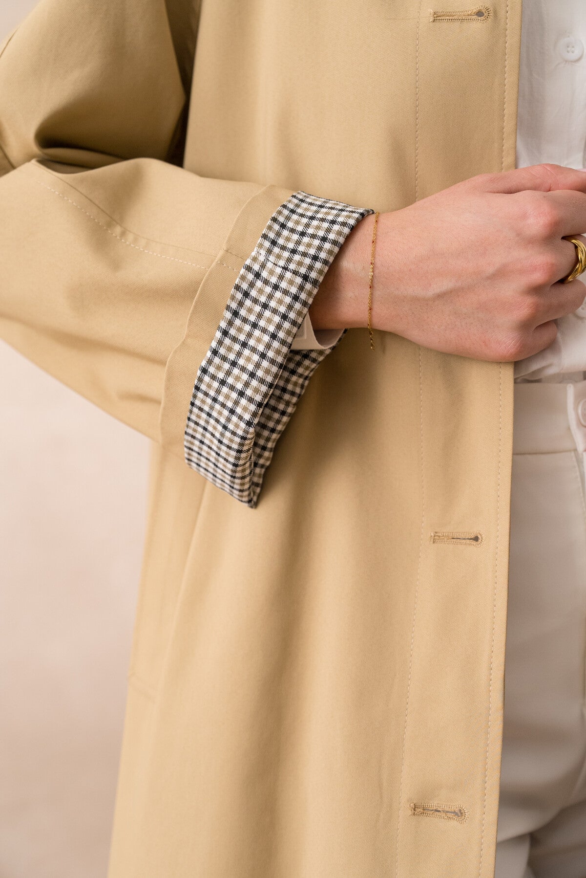 Beth long trench coat with chequered lining