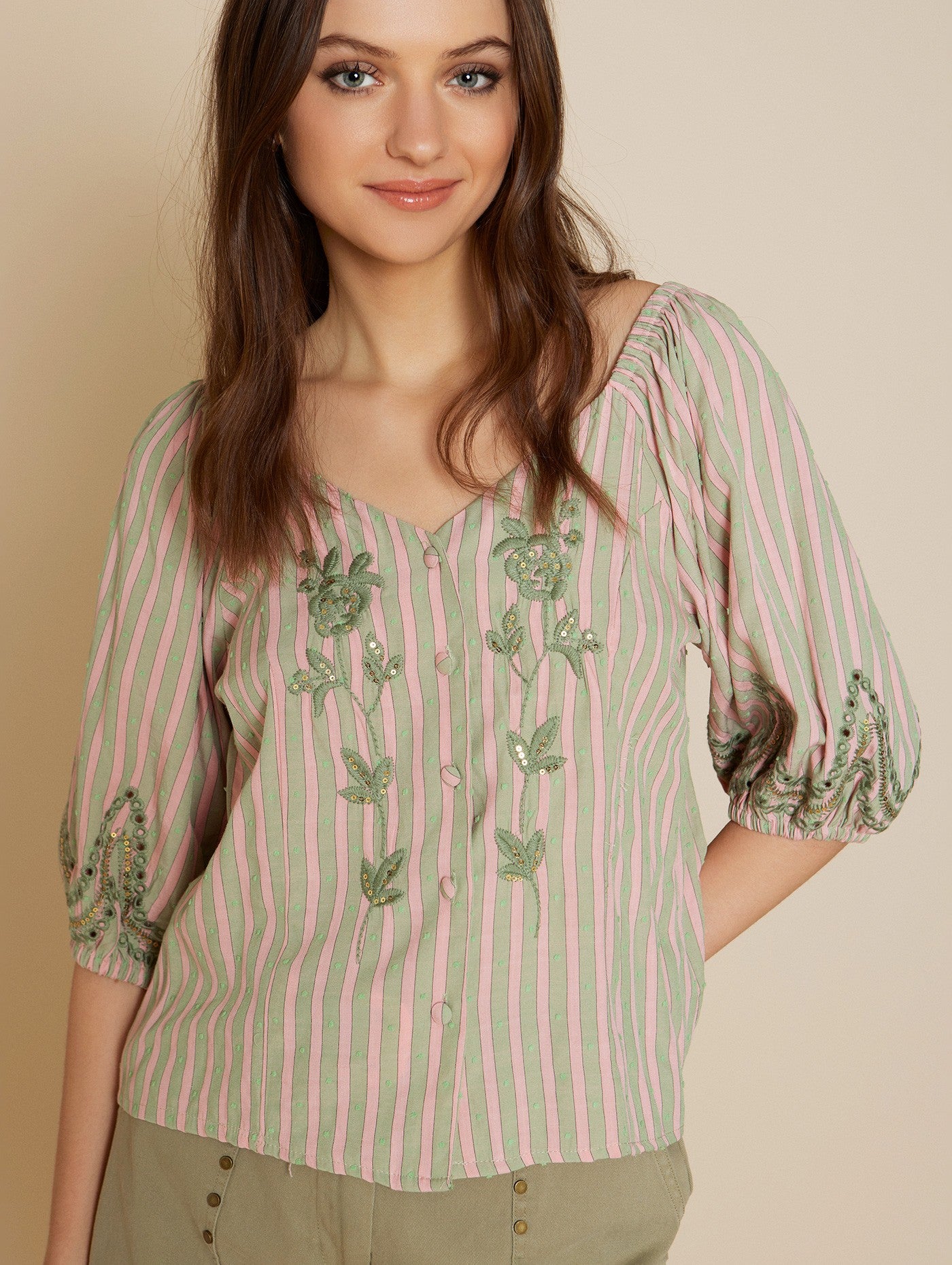 Striped plumeti flower embroidered blouse (Green)