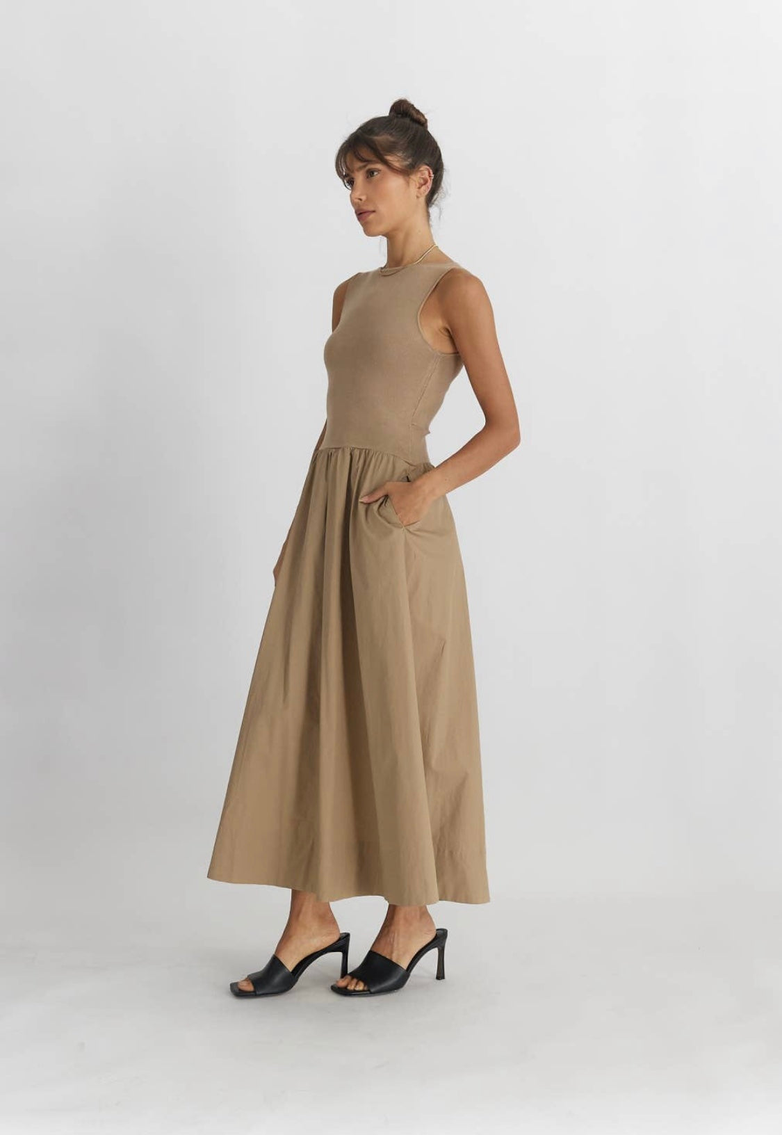 The Leia Midi Dress